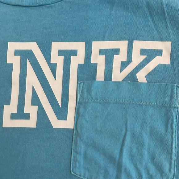 Bundle 2 for $20😀 VS Pink T-shirt - Picture 7 of 12